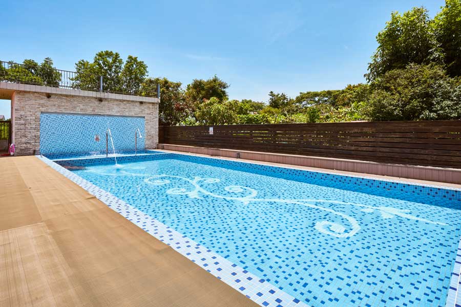 戶外常溫游泳池